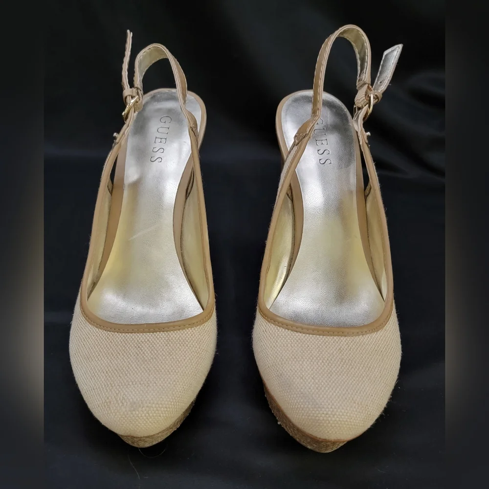 GUESS Slingback Close Toe Wedges Size 9.5